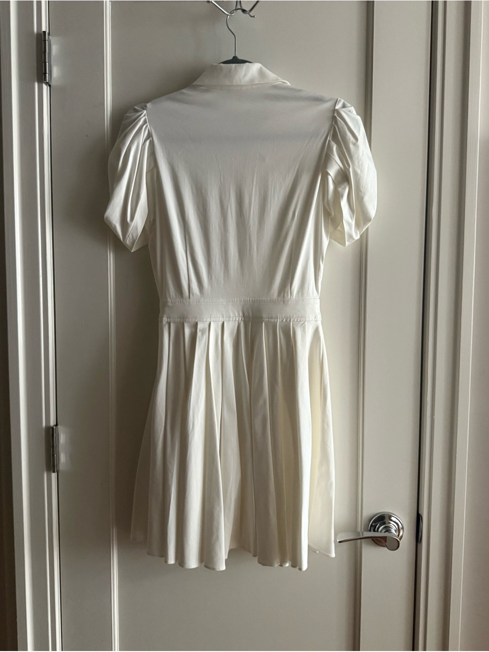 Alexis April Dress in White - Picture 3 of 8